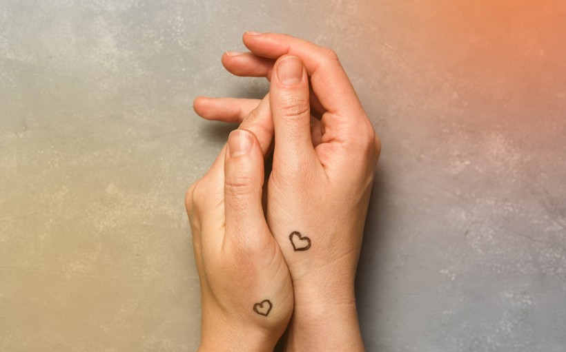 8 meaningful tattoo ideas for couples who want matching ink | My Imperfect  Life