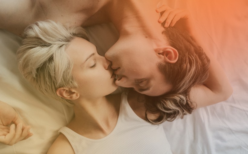 Sensual Kissing: A Guide For Nervous Kissers